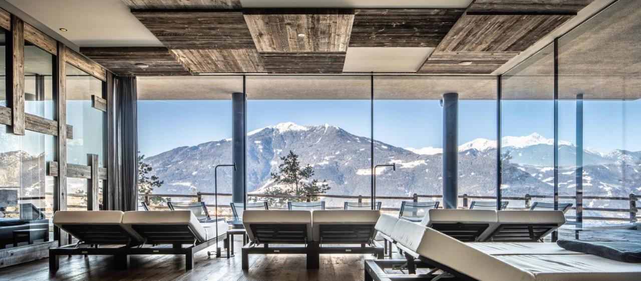 My Arbor - Dolomites Hotel Бресаноне Екстериор снимка The interior of the airport