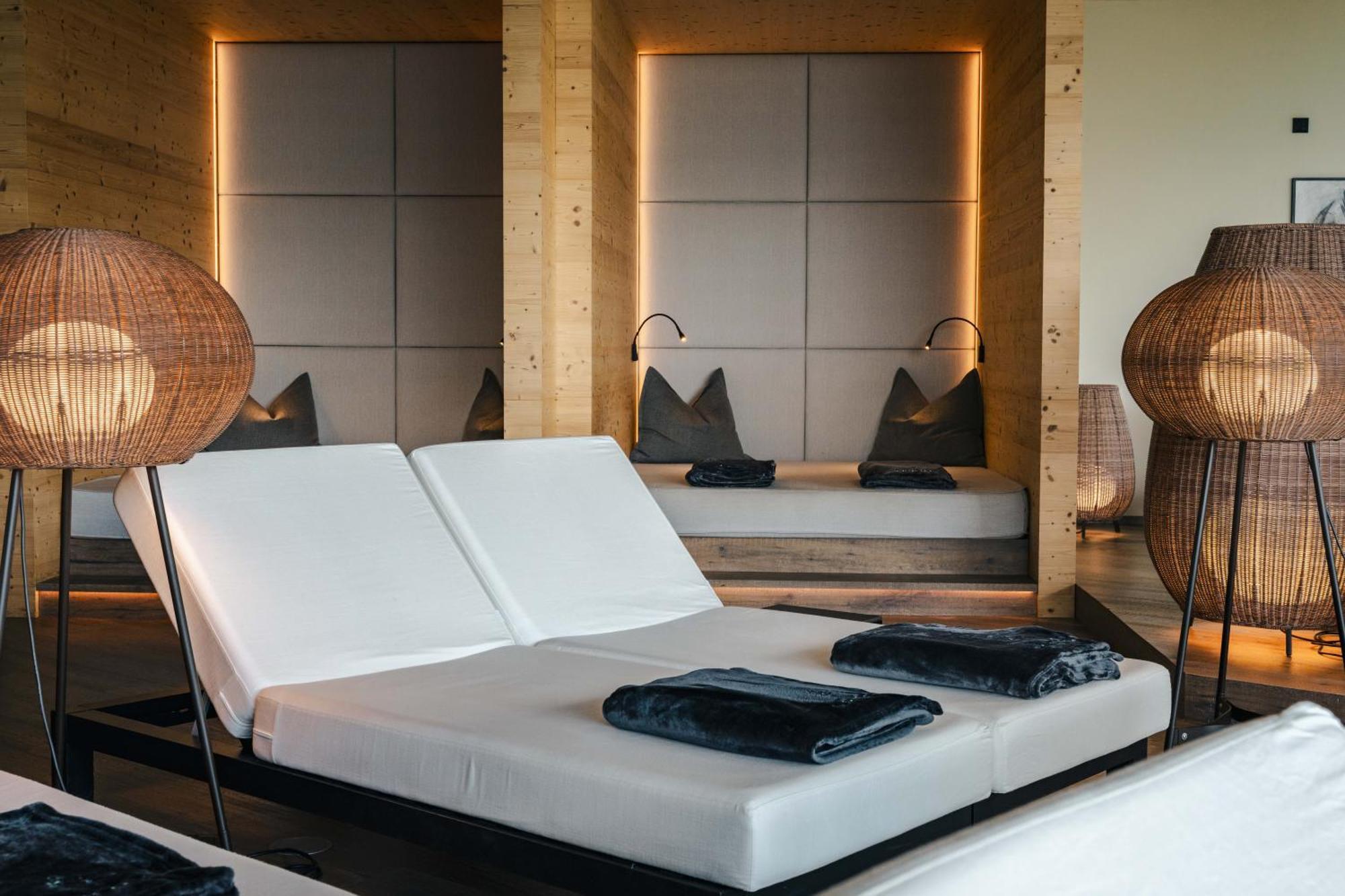 My Arbor - Dolomites Hotel Бресаноне Екстериор снимка A relaxation room