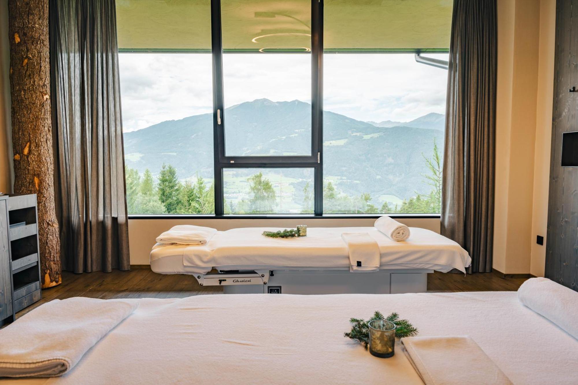 My Arbor - Dolomites Hotel Бресаноне Екстериор снимка A treatment room at the spa